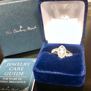 Danbury Mint Silver Ring with Sparkling Stones